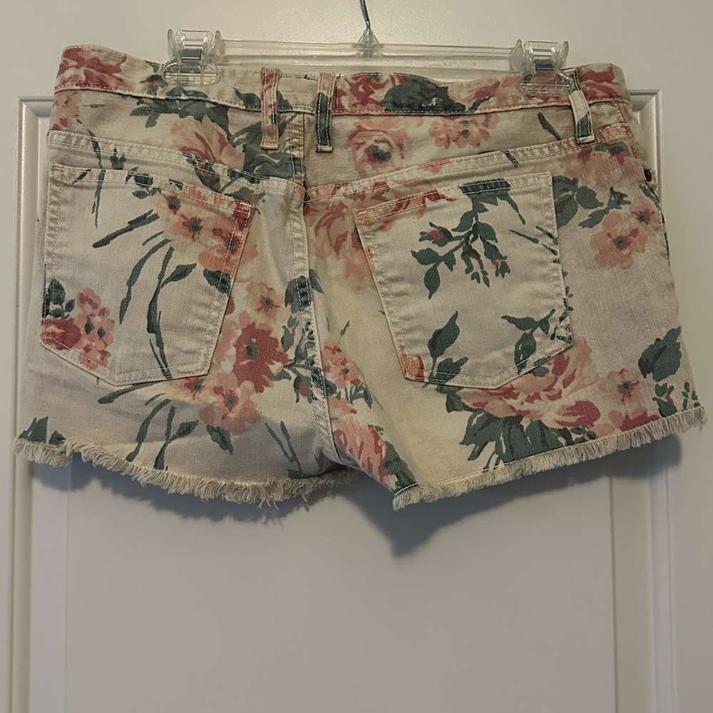 Current Elliott Haystack Shorts Size 29 - image 2